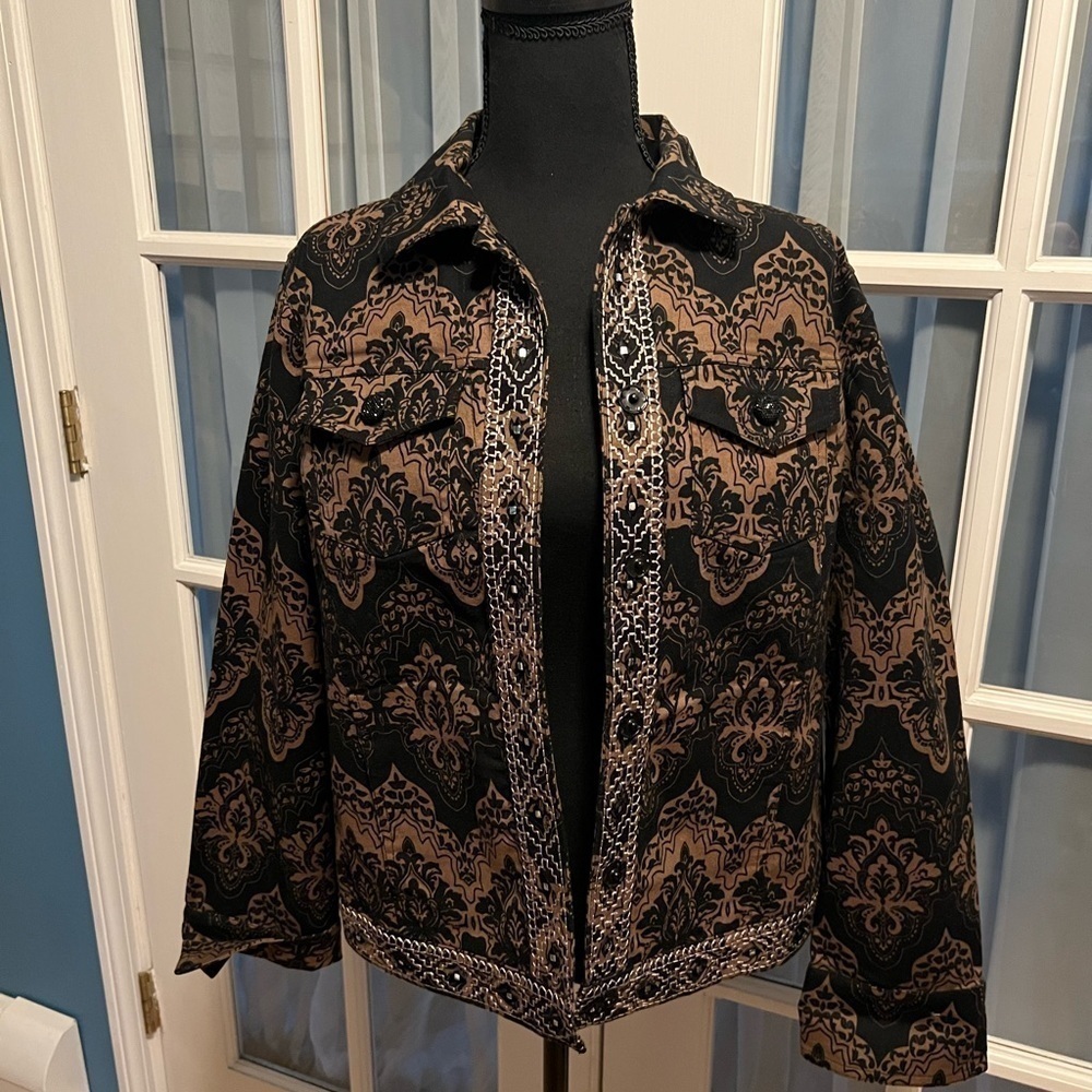 Chico’s brand jacket/blazer size 1